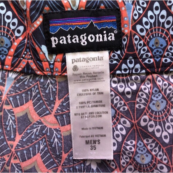 Patagonia Wavefarer Board Shorts 21" Mens Size 35 Tropical Swim Trunks Vacation - Picture 8 of 15